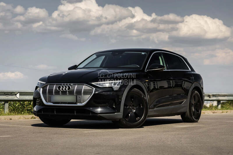 Audi e-tron 