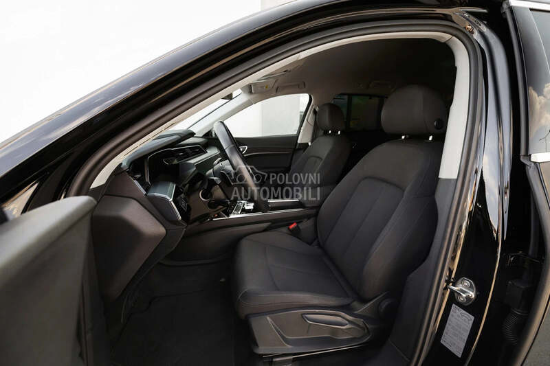 Audi e-tron 