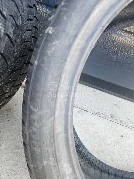 Roadstone 245/40 R20 Zimska