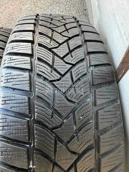 Dunlop 205/60 R16 Zimska