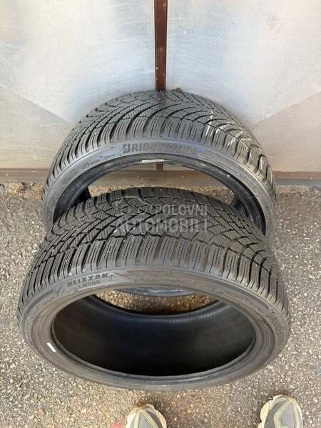 Bridgestone 205/40 R17 Zimska