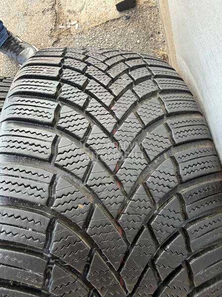 Bridgestone 205/40 R17 Zimska
