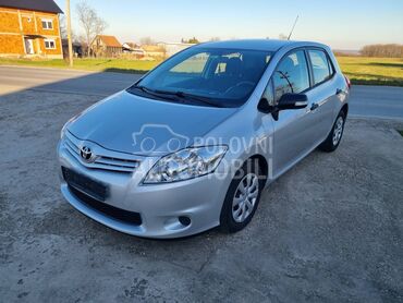 Toyota Auris 1.33 vvt-i Luna