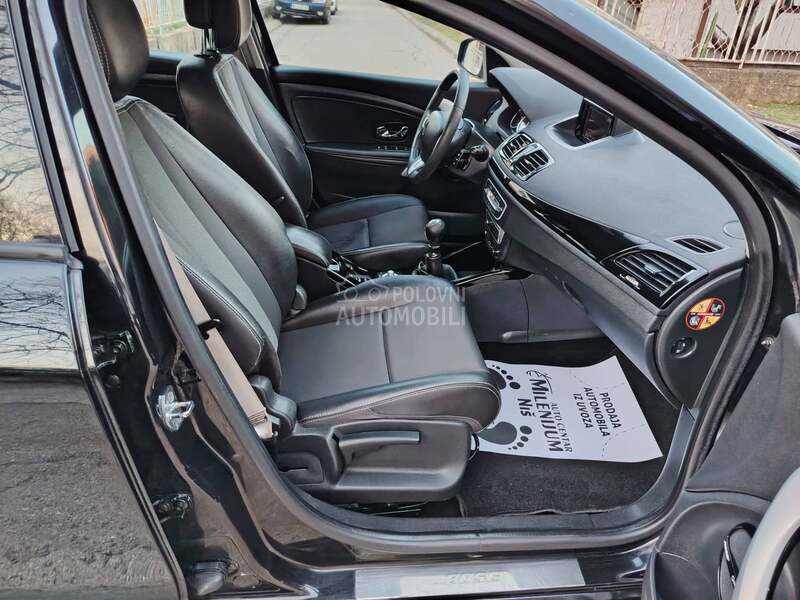 Renault Megane B O S E