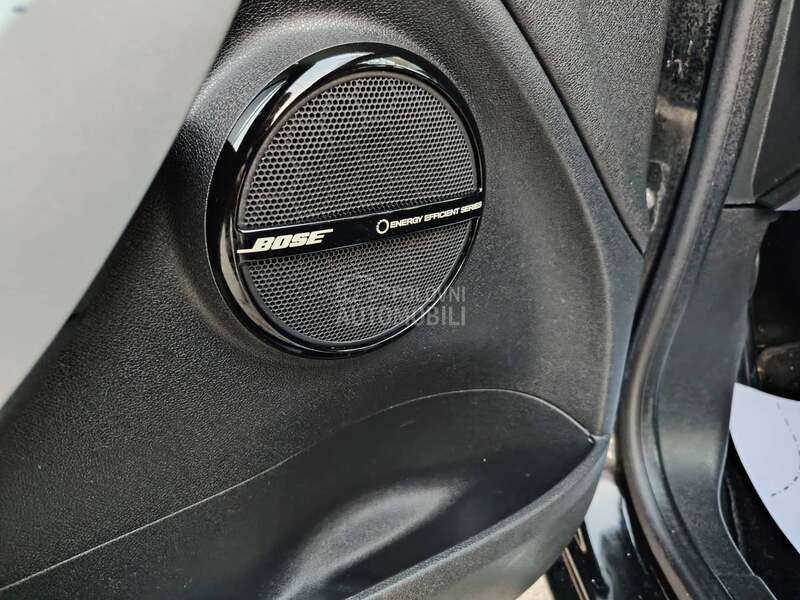 Renault Megane B O S E