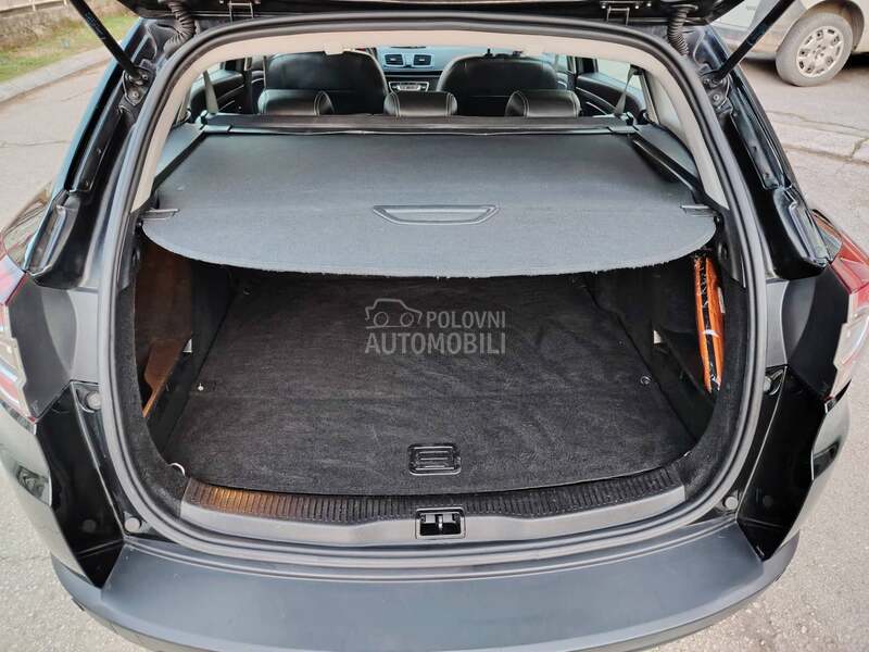 Renault Megane B O S E