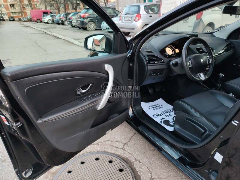 Renault Megane B O S E