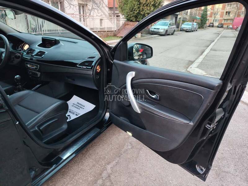 Renault Megane B O S E