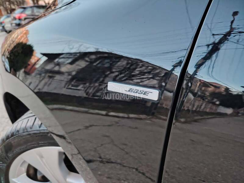 Renault Megane B O S E