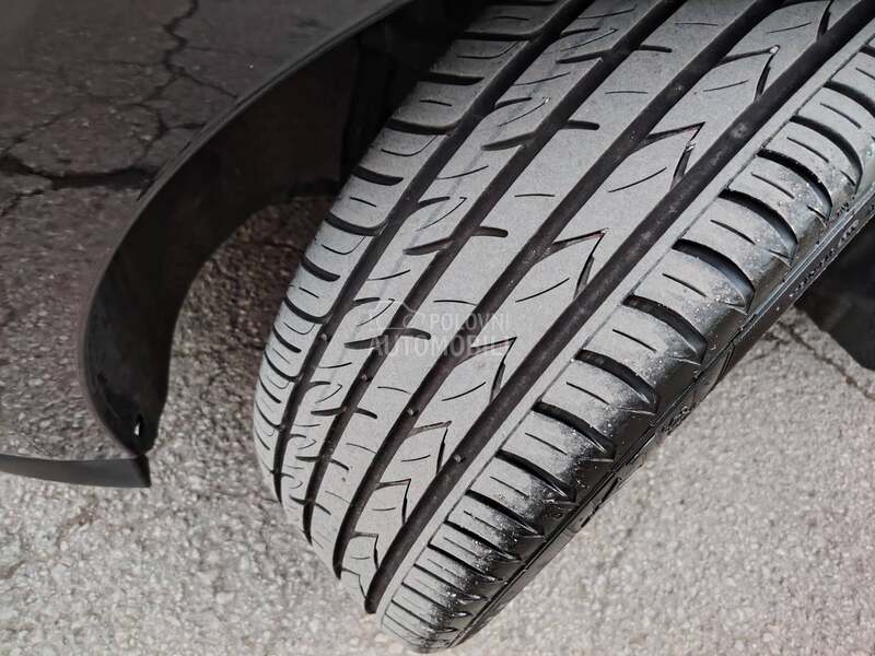 Renault Megane B O S E