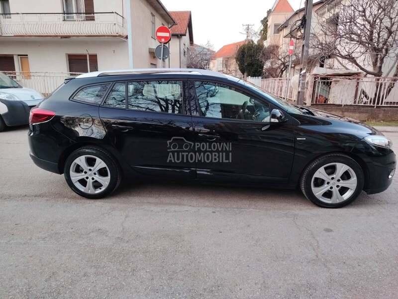 Renault Megane B O S E