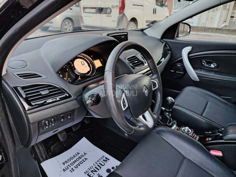 Renault Megane B O S E