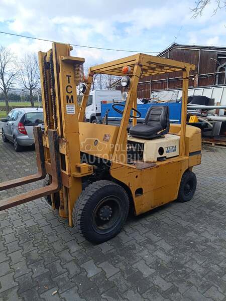 TCM FD 30 dizel 3 tone