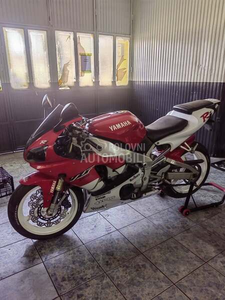 Yamaha R1 sad reg