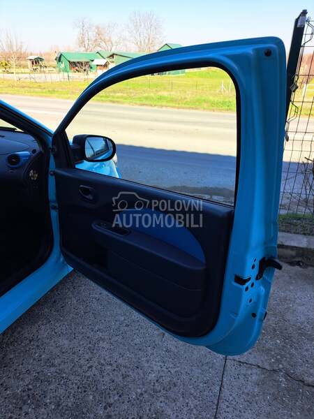 Renault Twingo 1.2 P-O-G-L-E-D-A-J