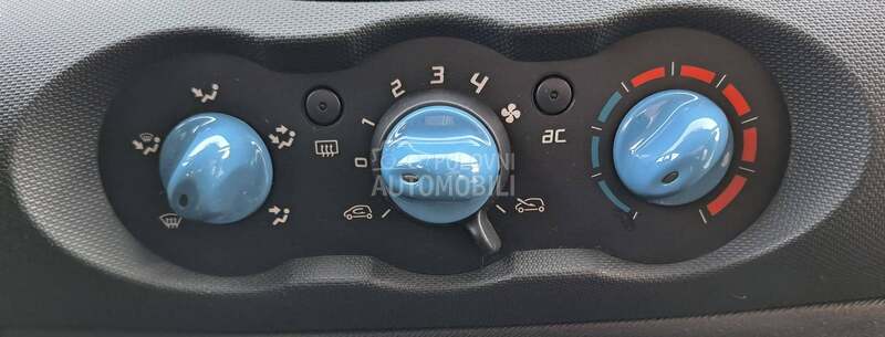 Renault Twingo 1.2 P-O-G-L-E-D-A-J
