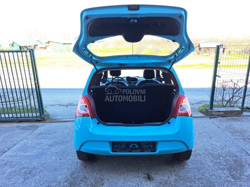 Renault Twingo 1.2 P-O-G-L-E-D-A-J
