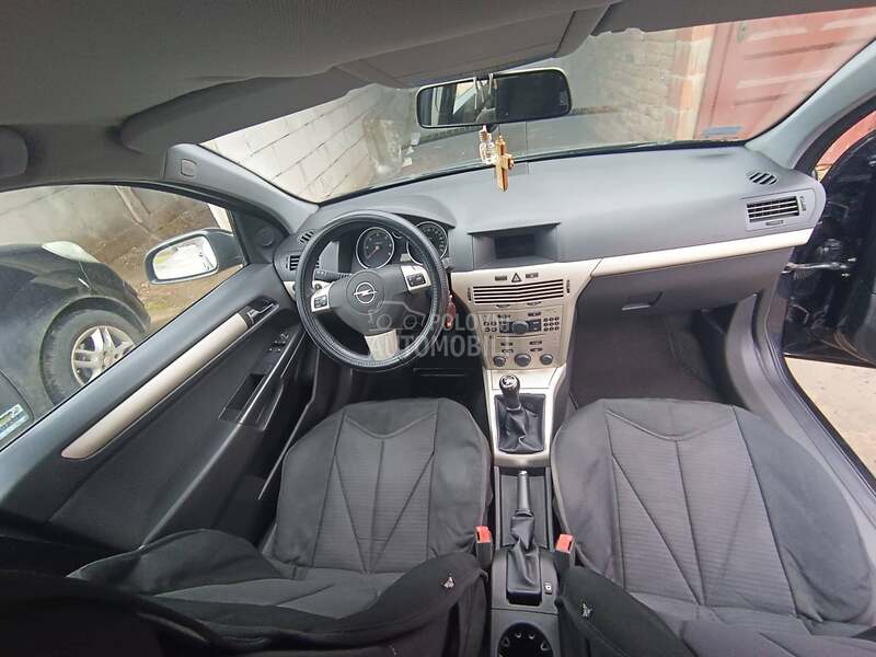 Opel Astra H 1.7 CDTI