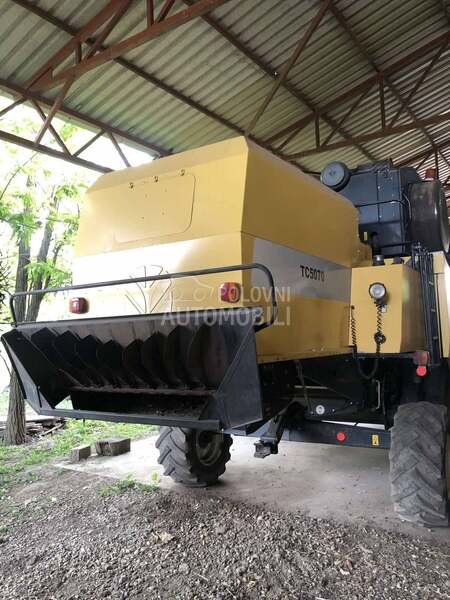 New Holland TC5070