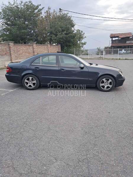 Mercedes Benz E 220 