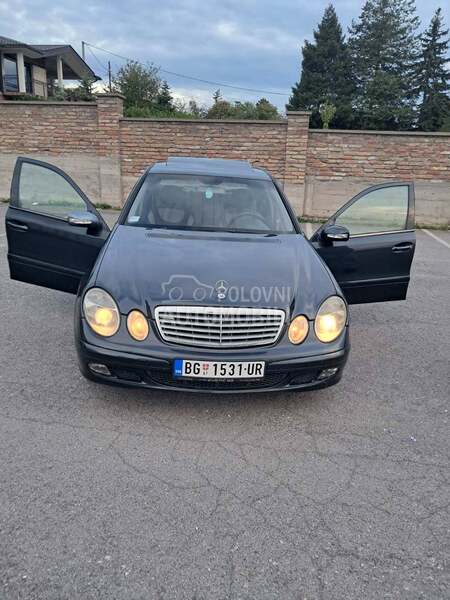 Mercedes Benz E 220 