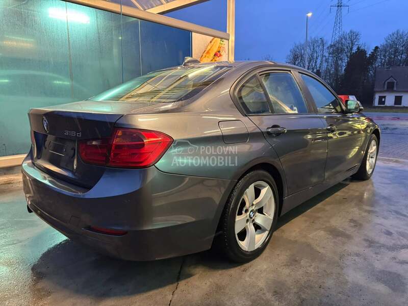 BMW 320 d NAVl