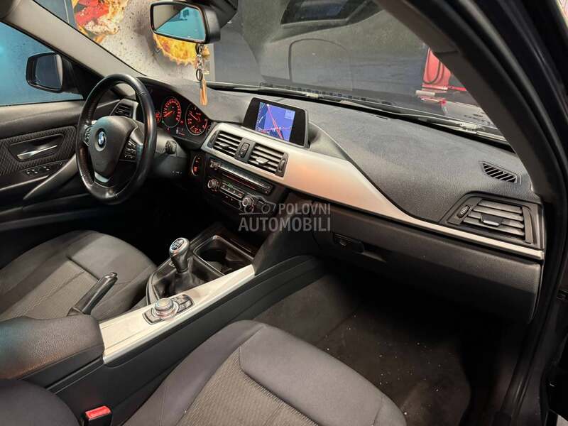 BMW 320 d NAVl
