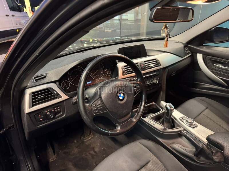 BMW 320 d NAVl