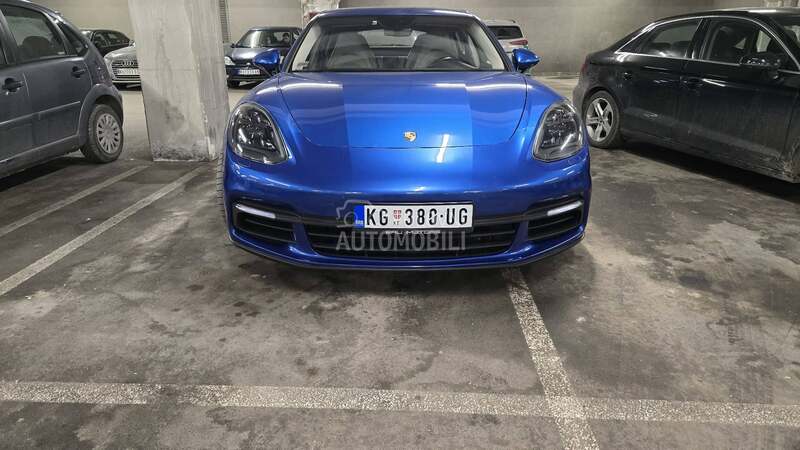 Porsche Panamera 4s