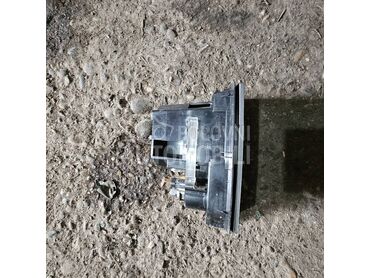 Pepeljara za Opel Astra H od 2004. do 2010. god.