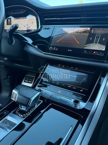 Audi Q8 S line