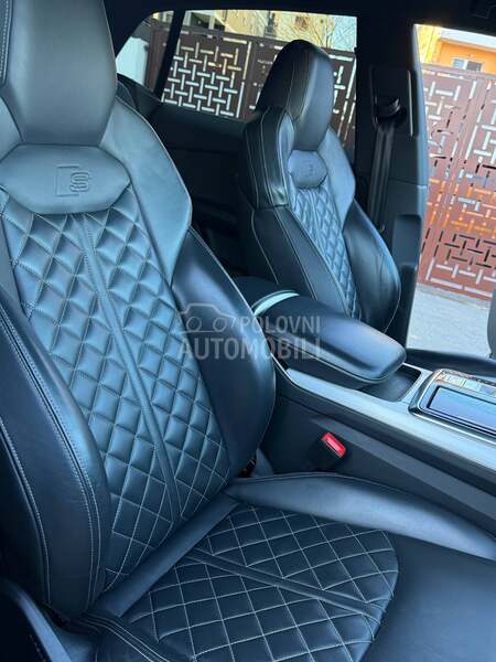 Audi Q8 S line