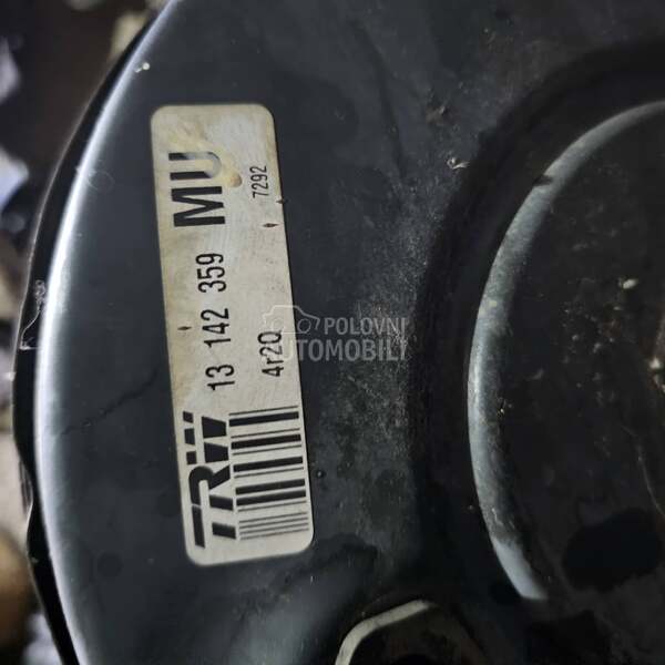 Kočiona servo pumpa