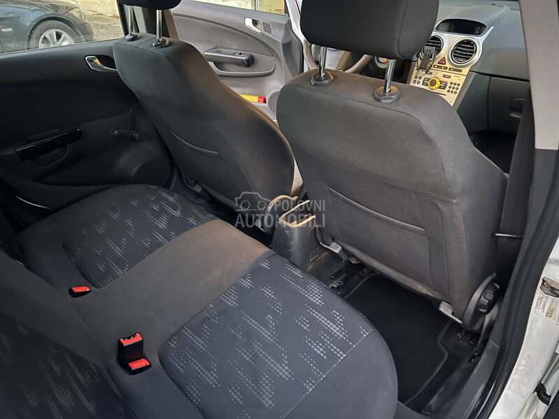 Opel Corsa D 