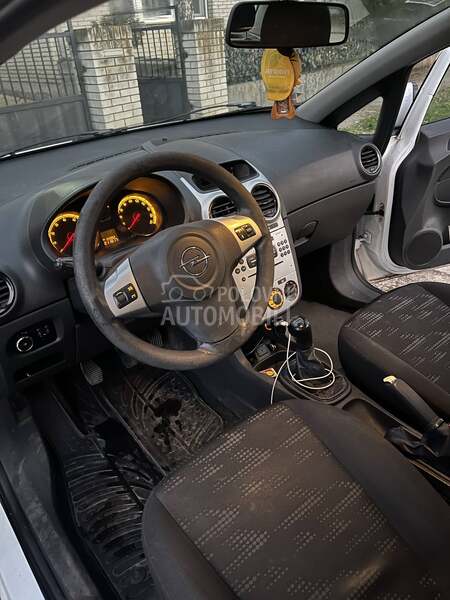 Opel Corsa D 