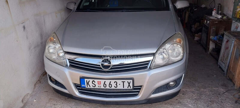 Opel Astra H 