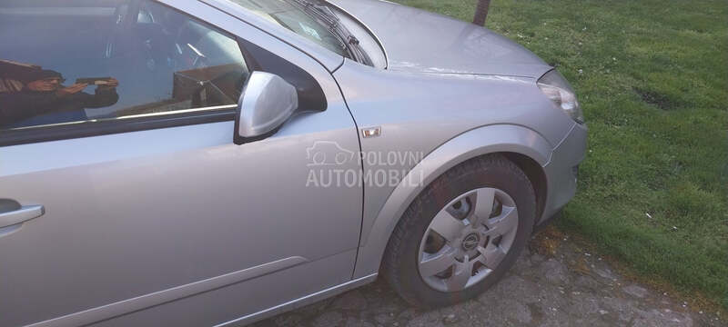 Opel Astra H 