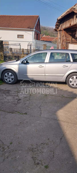 Opel Astra H 