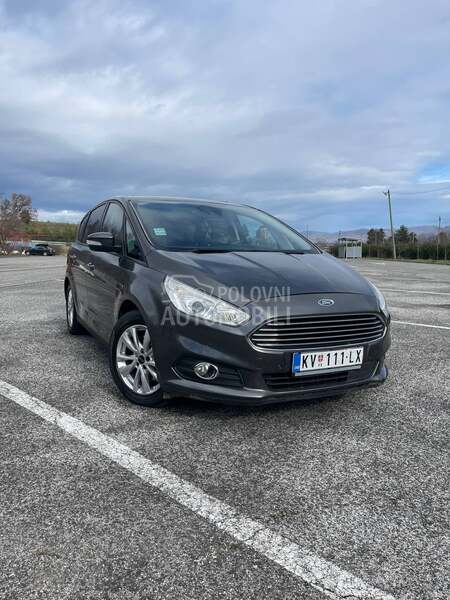 Ford S-Max 