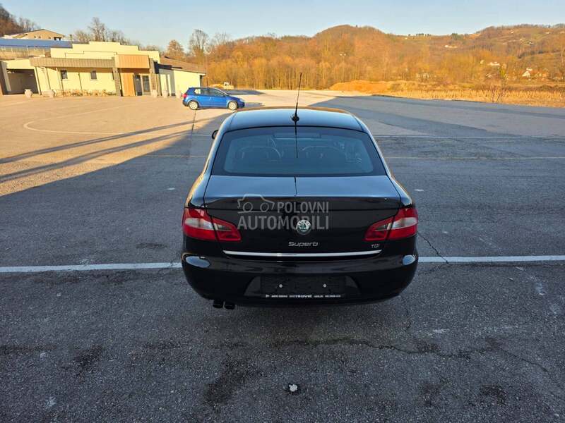 Škoda Superb 