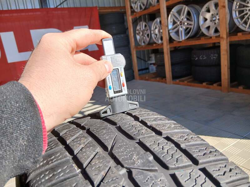 Continental 205/55 R16 Zimska