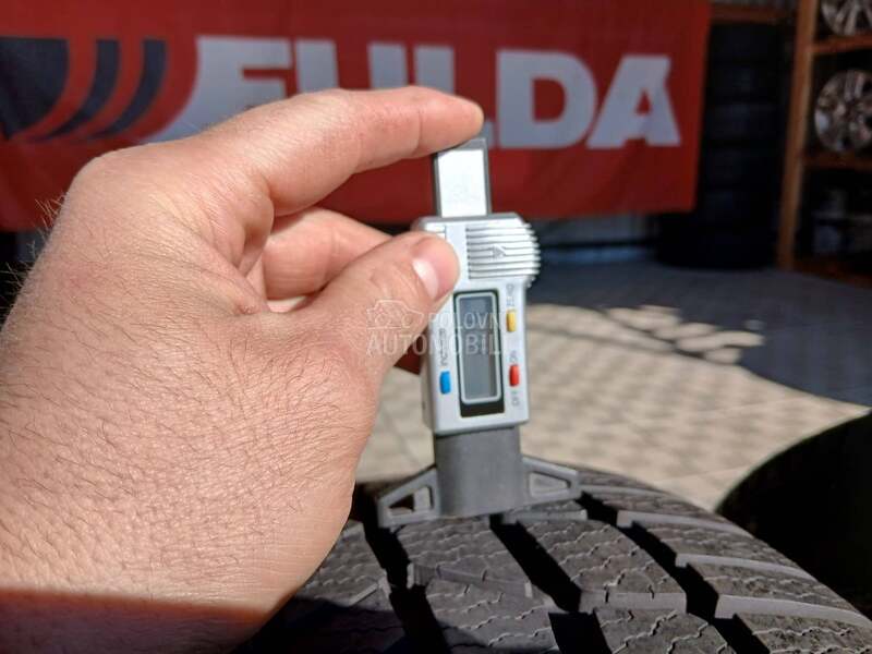 Continental 205/55 R16 Zimska