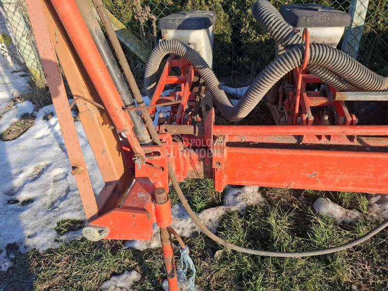 Matermacc Vise komada