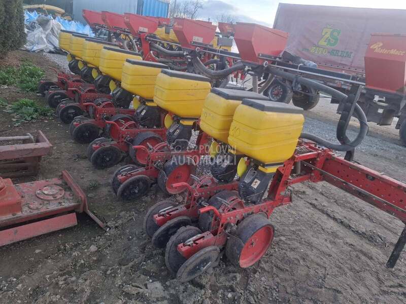 Matermacc Vise komada