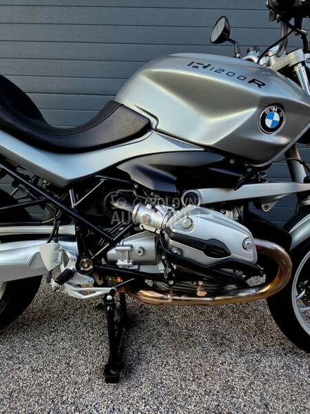 BMW R1200R