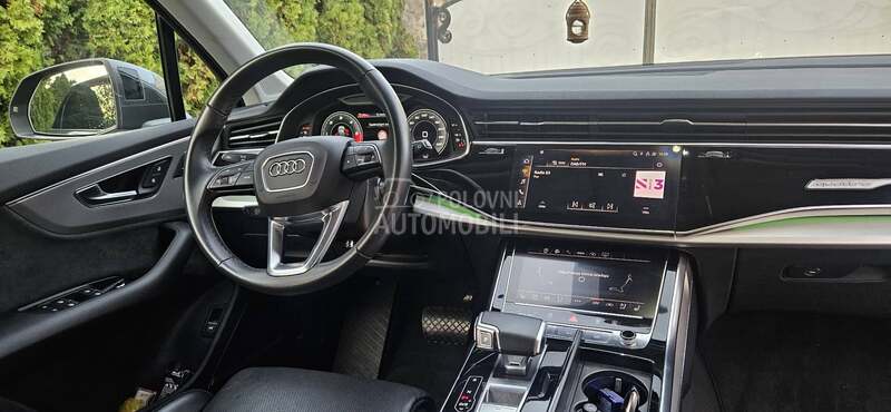 Audi Q7 