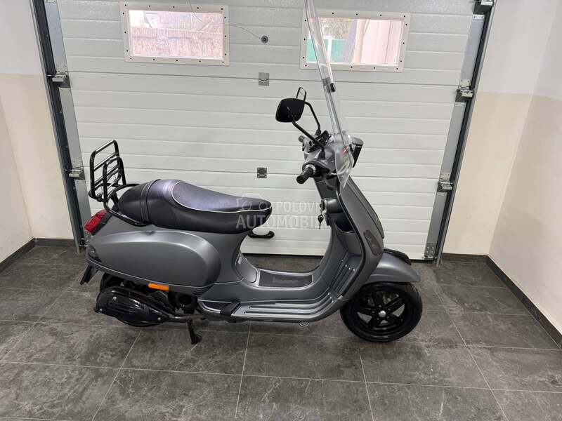Piaggio VESPA LX50