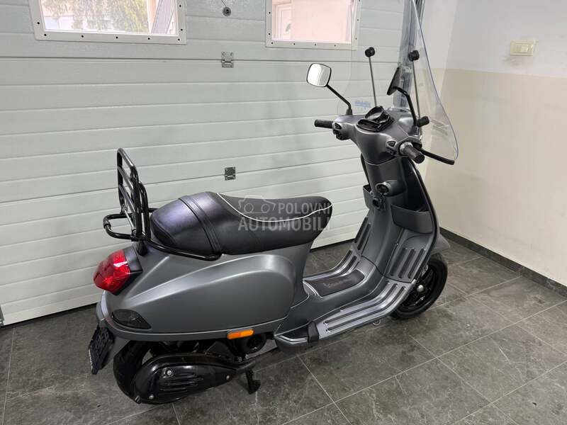 Piaggio VESPA LX50