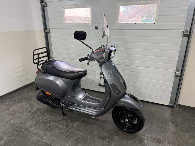 Piaggio VESPA LX50