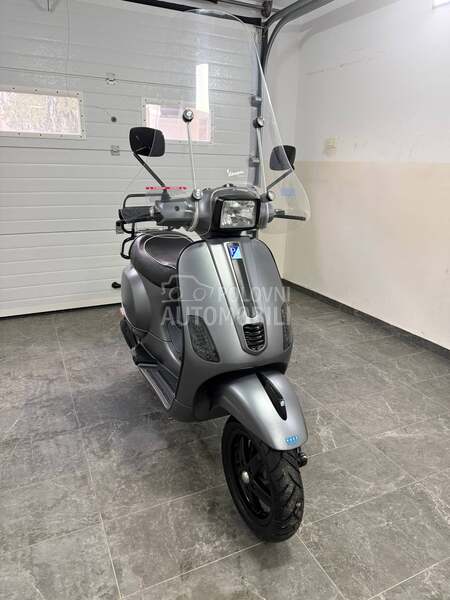 Piaggio VESPA LX50